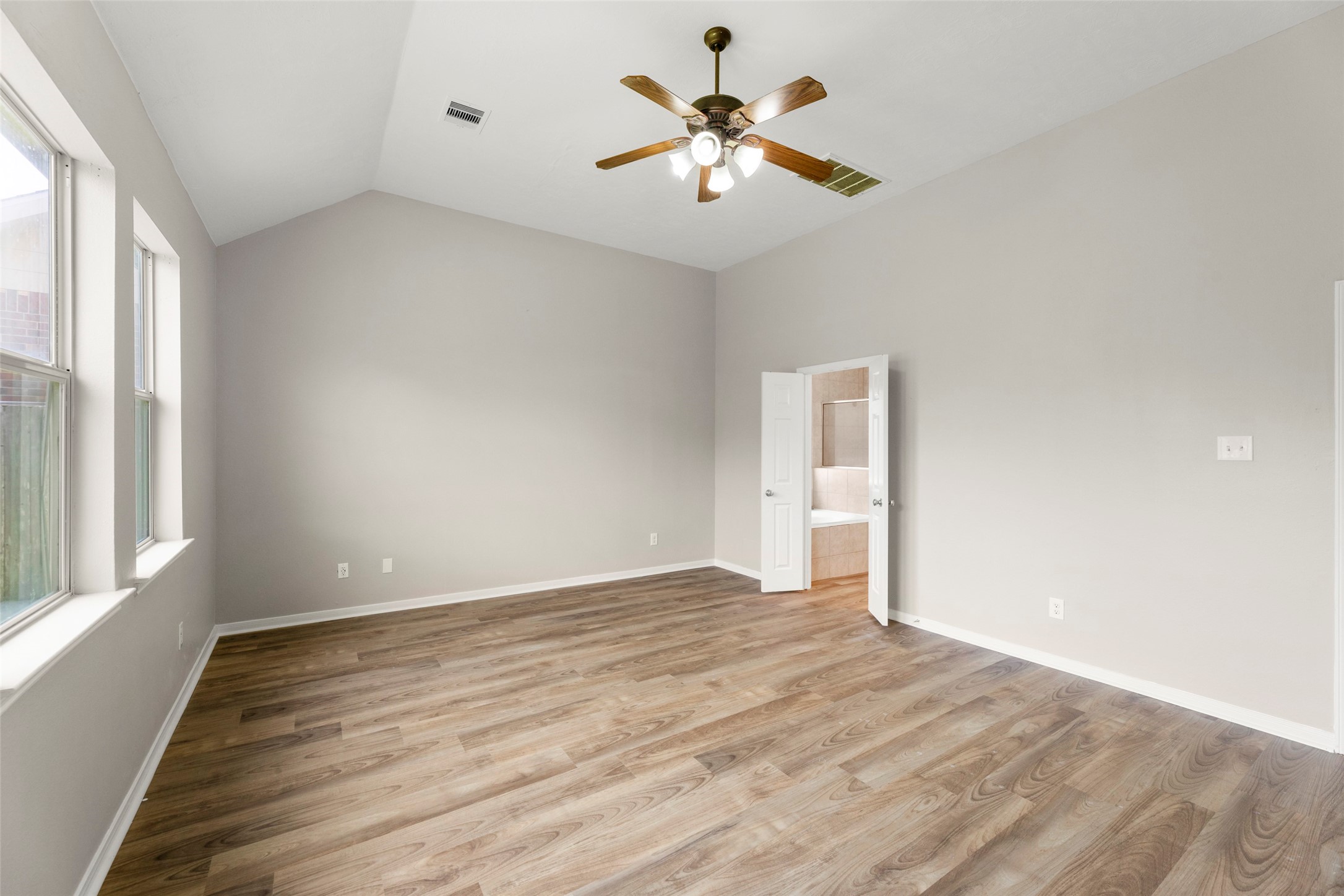 8911 Willow Wind Lane, Houston, TX 77083