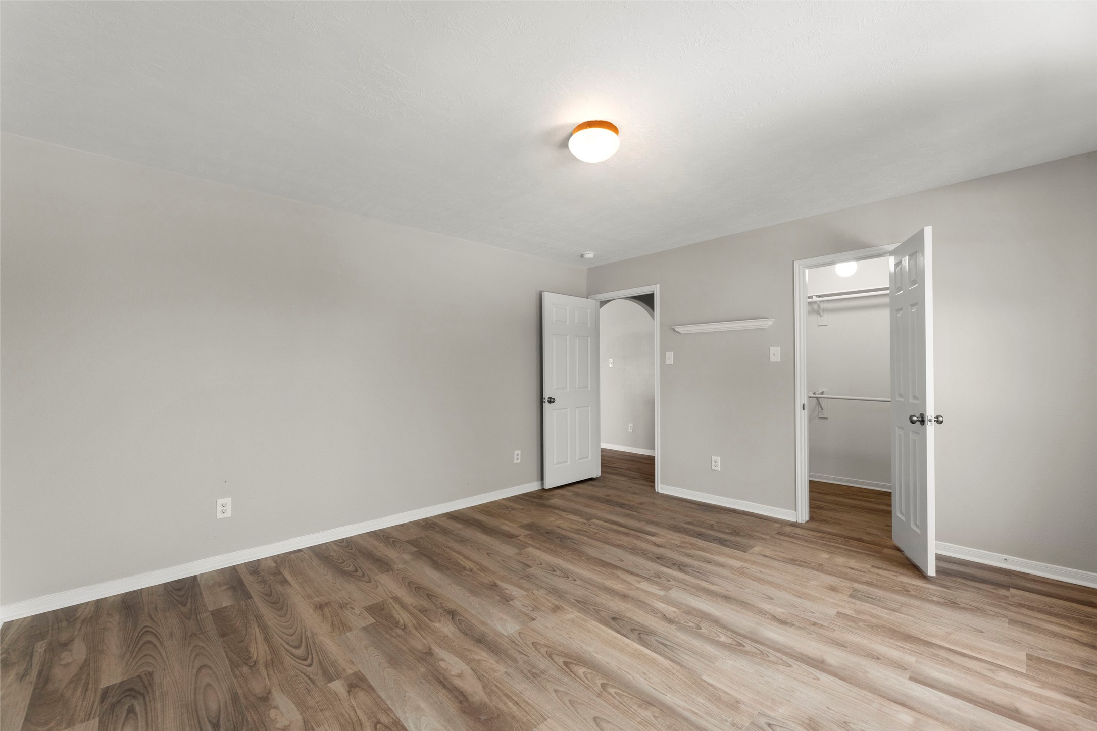 8911 Willow Wind Lane, Houston, TX 77083