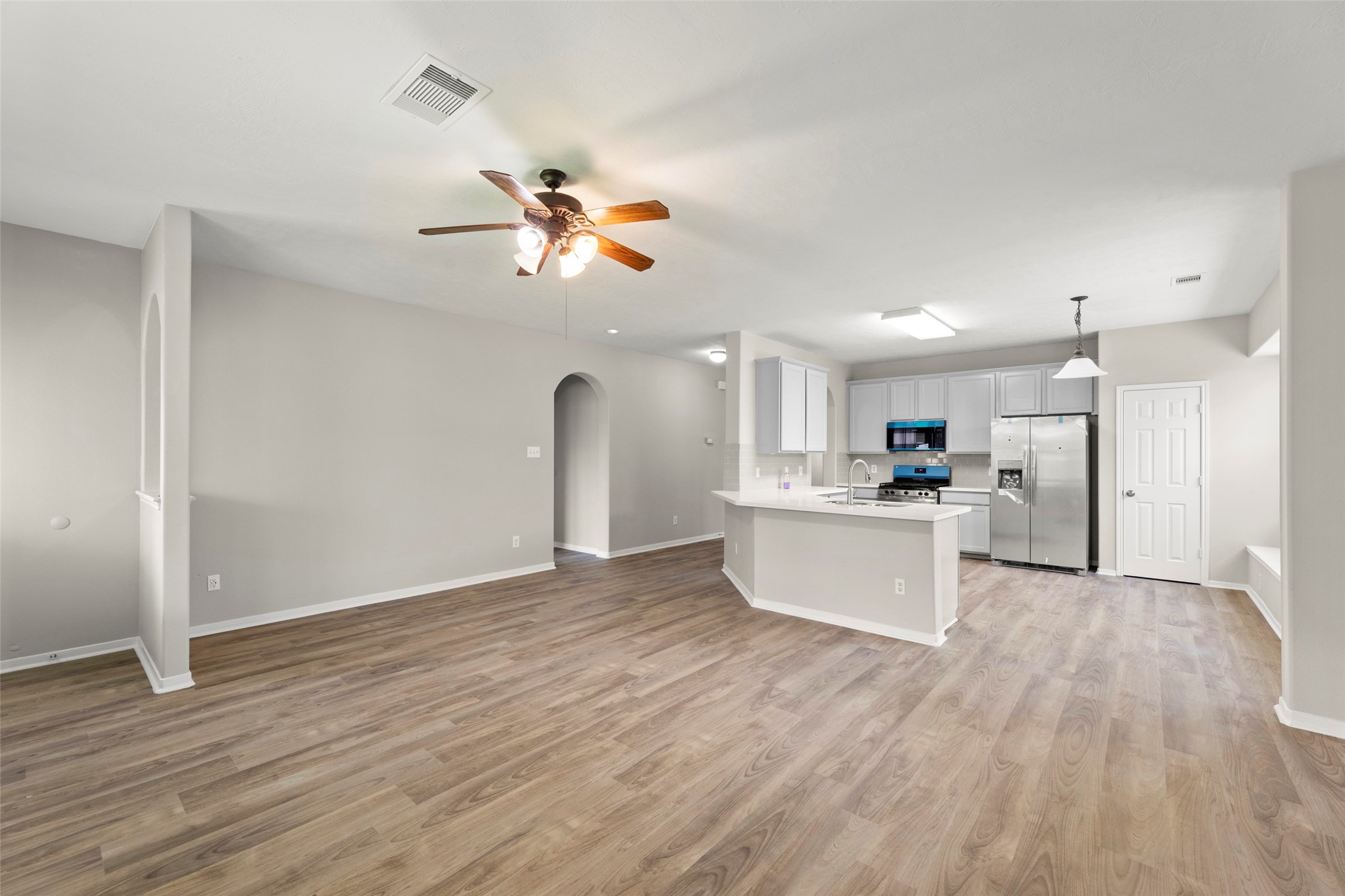 8911 Willow Wind Lane, Houston, TX 77083