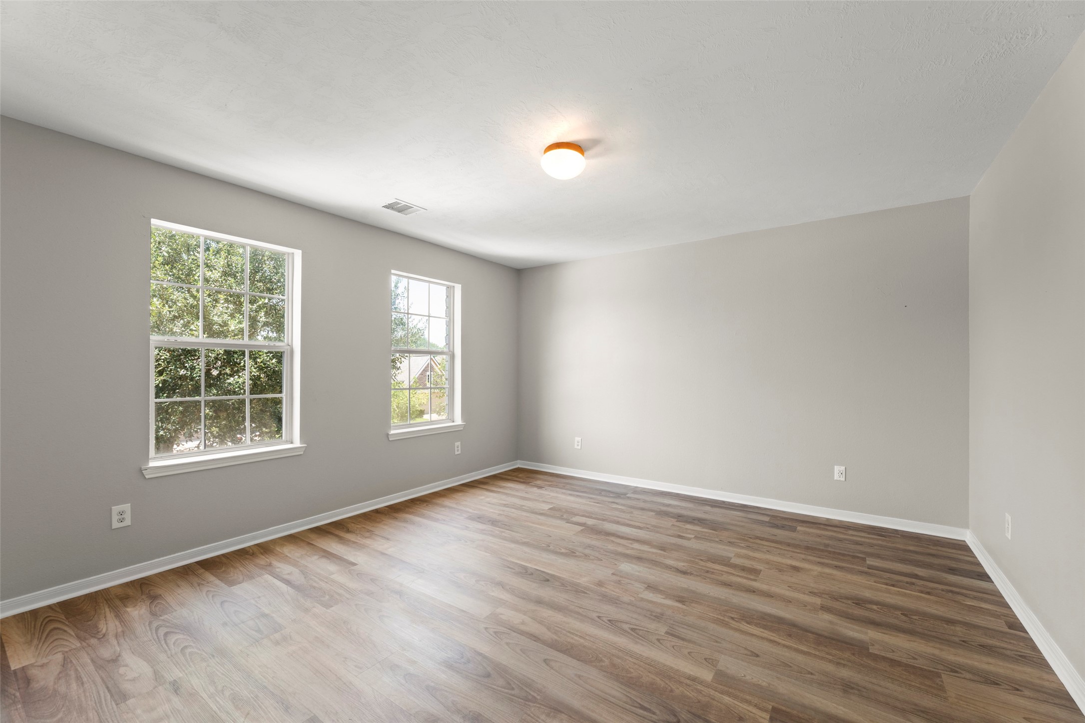 8911 Willow Wind Lane, Houston, TX 77083