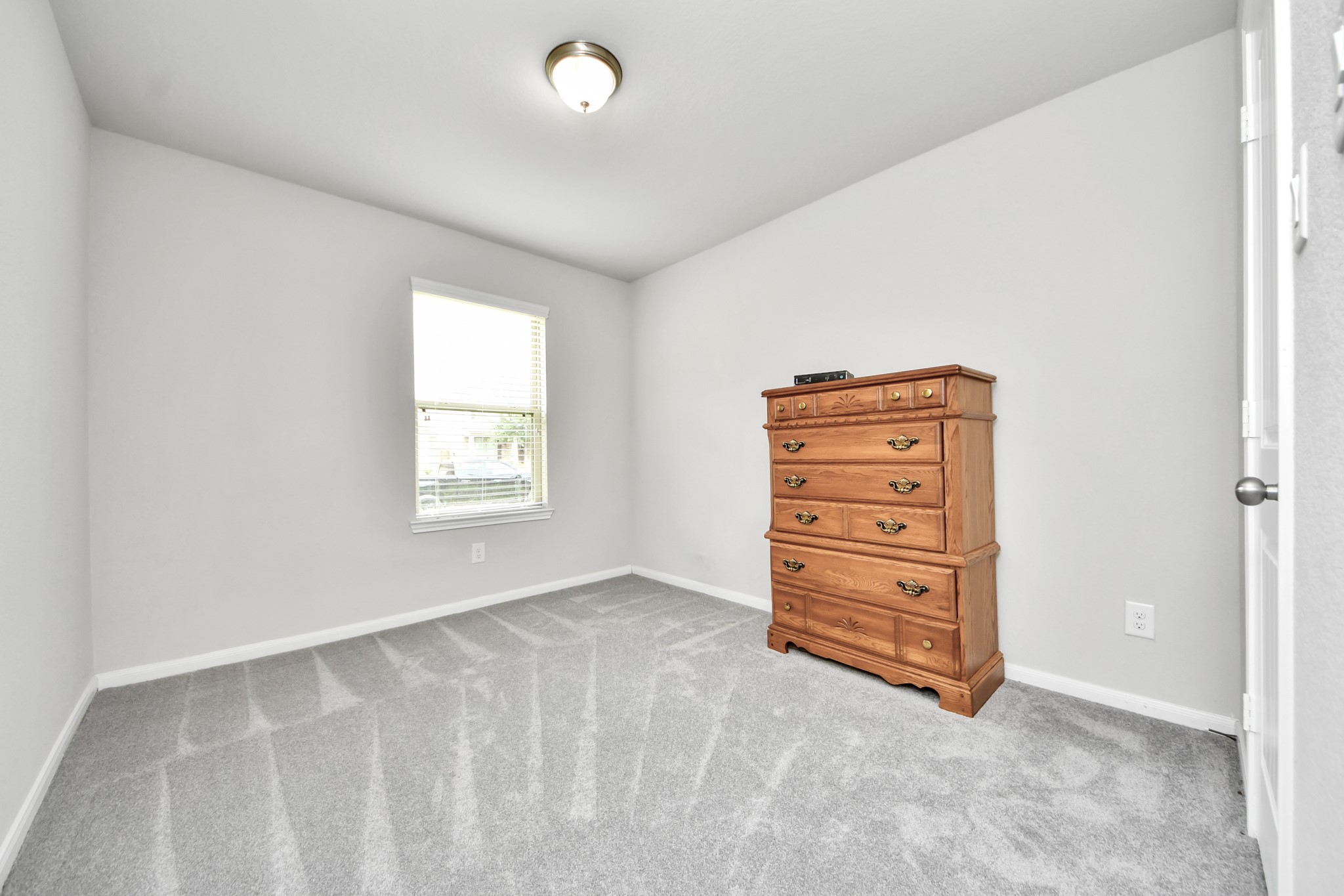 731 Rim Water Drive, Alvin, TX 77511