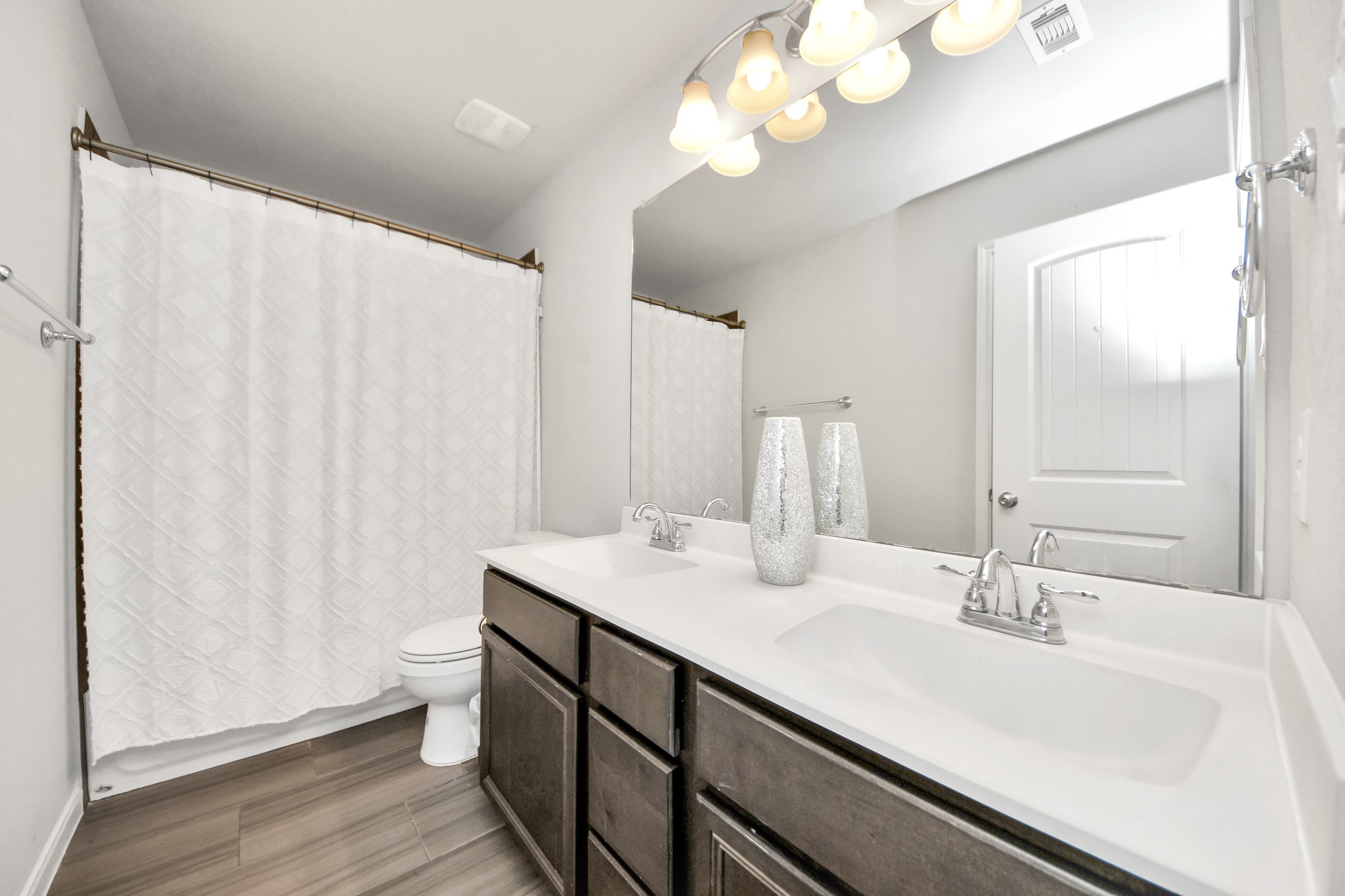 731 Rim Water Drive, Alvin, TX 77511