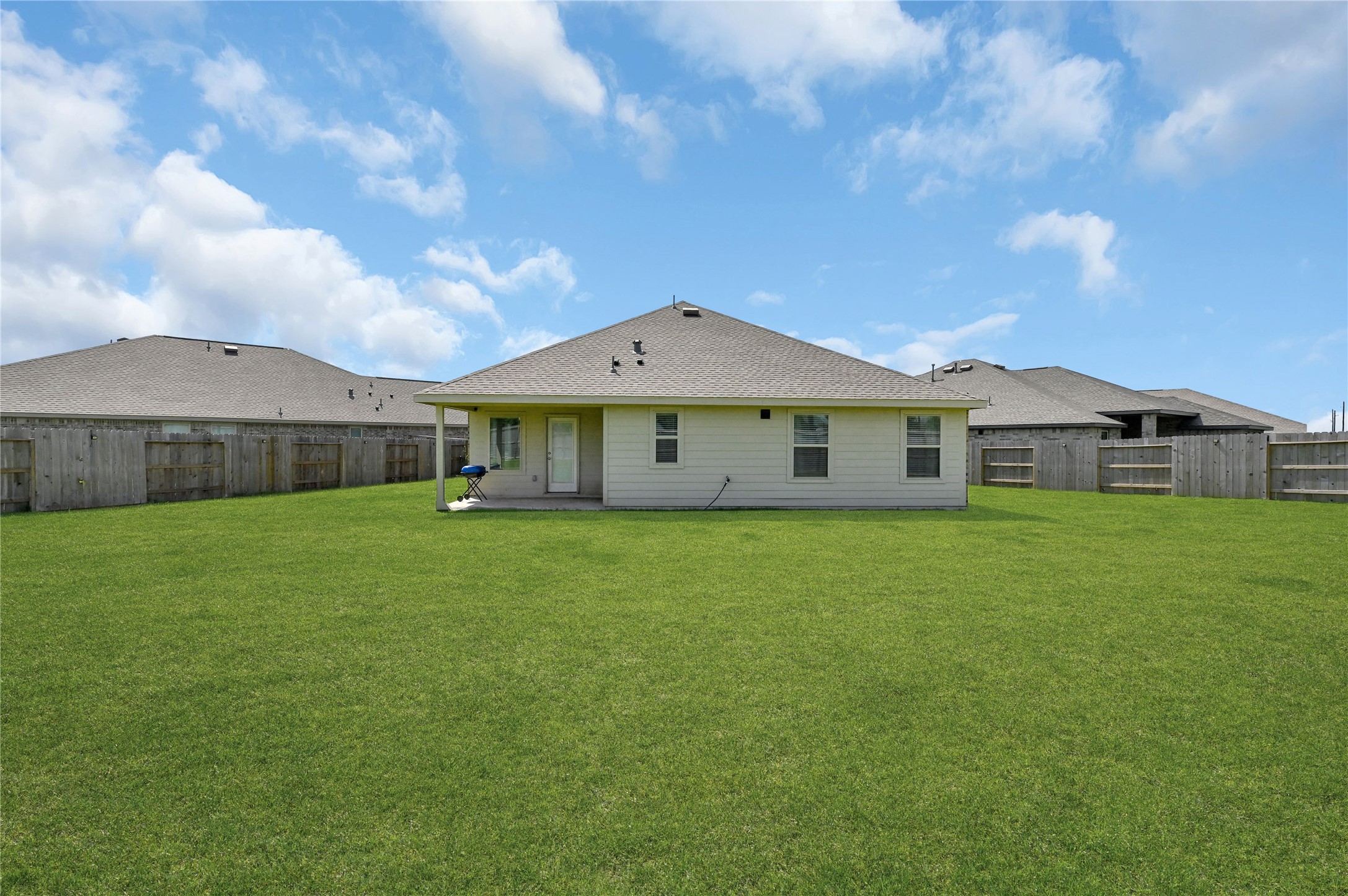 4802 Penton Meadow Lane, Rosharon, TX 77583