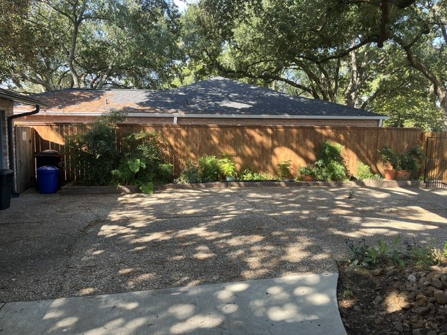 10031 Briar Rose Drive, Houston, TX 77042