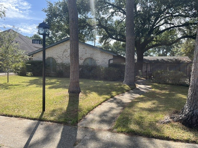 10031 Briar Rose Drive, Houston, TX 77042