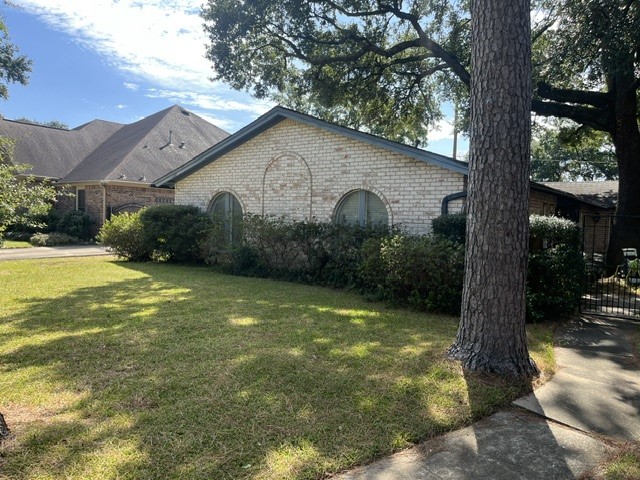 10031 Briar Rose Drive, Houston, TX 77042