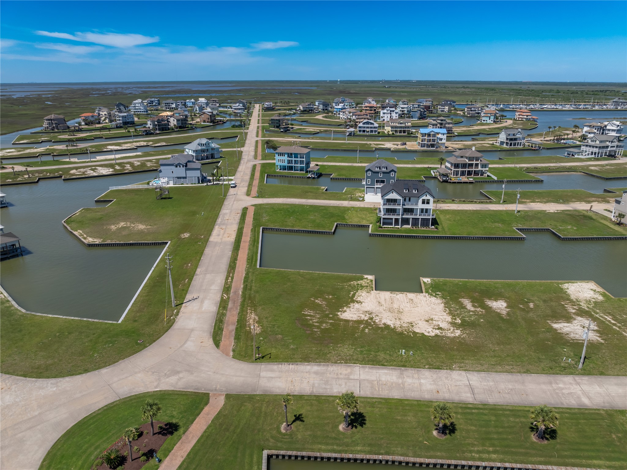 2 Sugarloaf, Hitchcock, TX 77563
