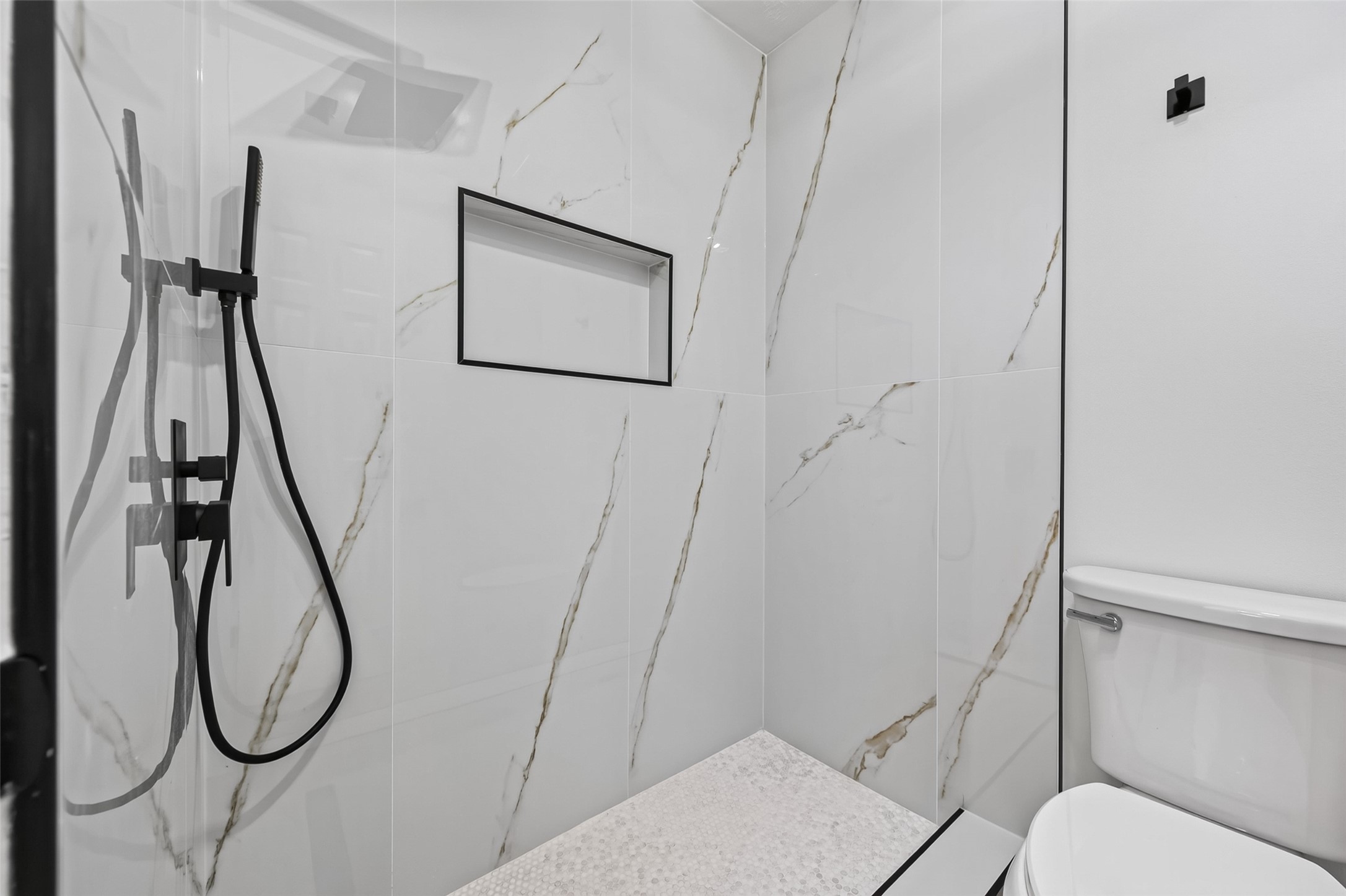Master Bedroom 1 Walking shower