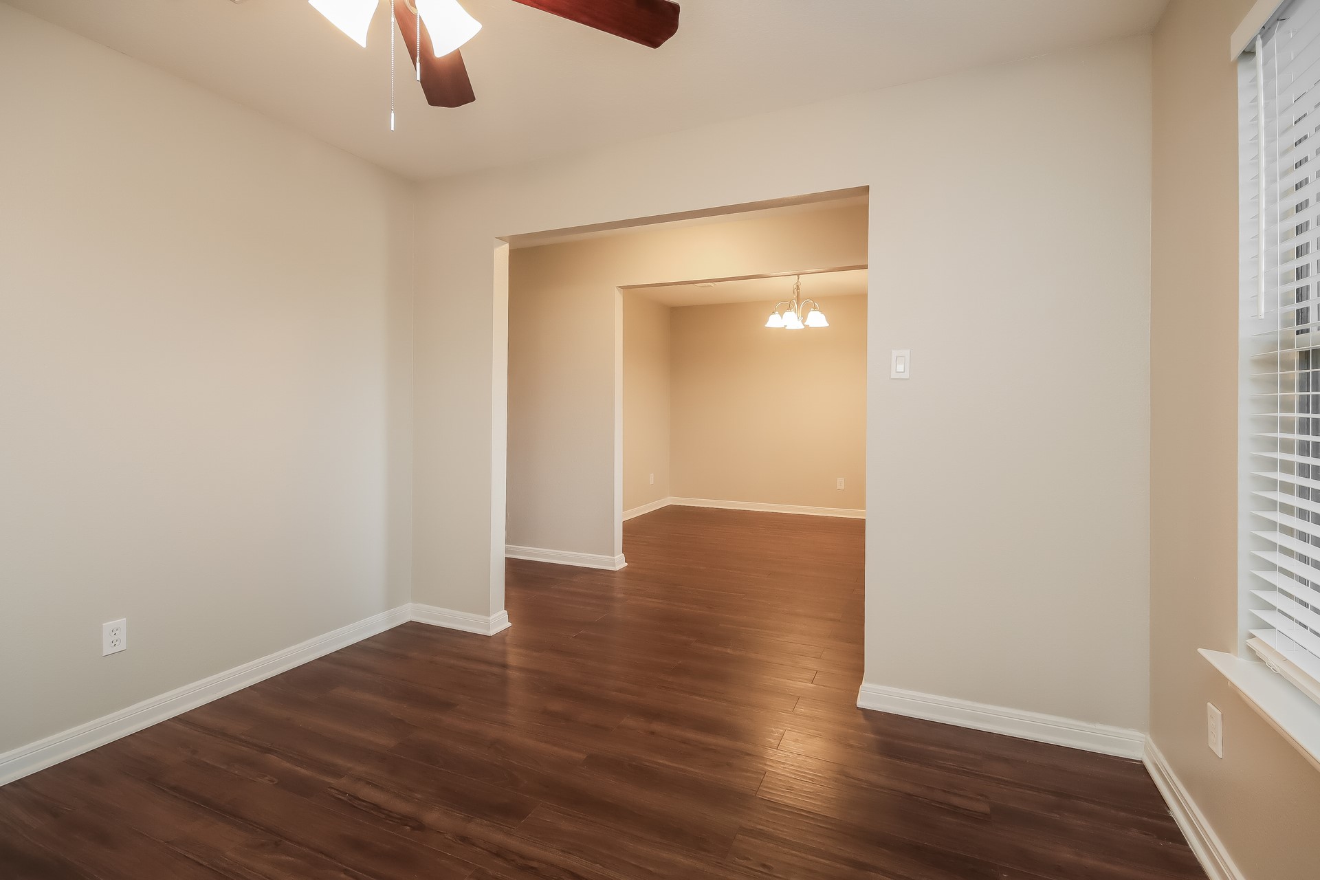 5016 Asia Lane, Dickinson, TX 77539
