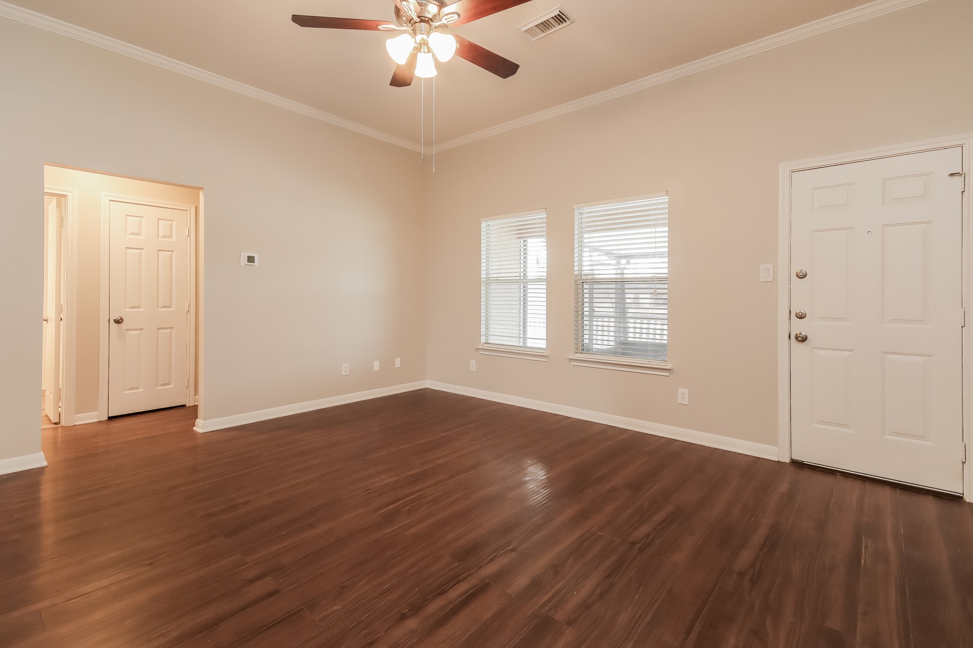 5016 Asia Lane, Dickinson, TX 77539