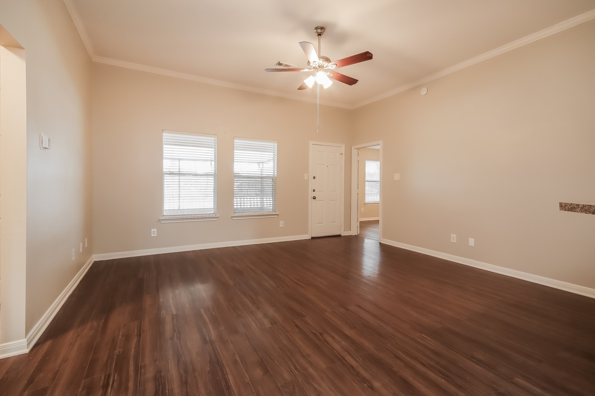 5016 Asia Lane, Dickinson, TX 77539