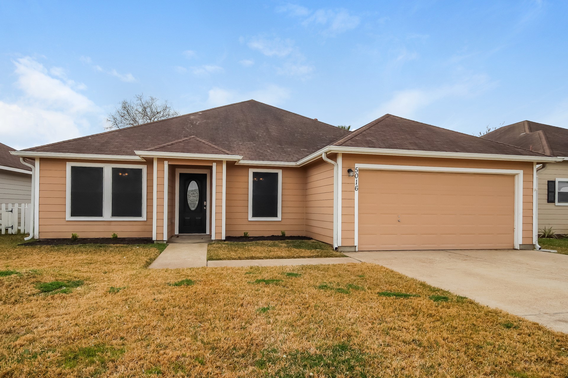 5016 Asia Lane, Dickinson, TX 77539 5016 Asia Lane, Dickinson, TX 77539