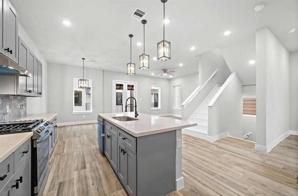 232 W 28th Street, #A, Houston, TX 77008