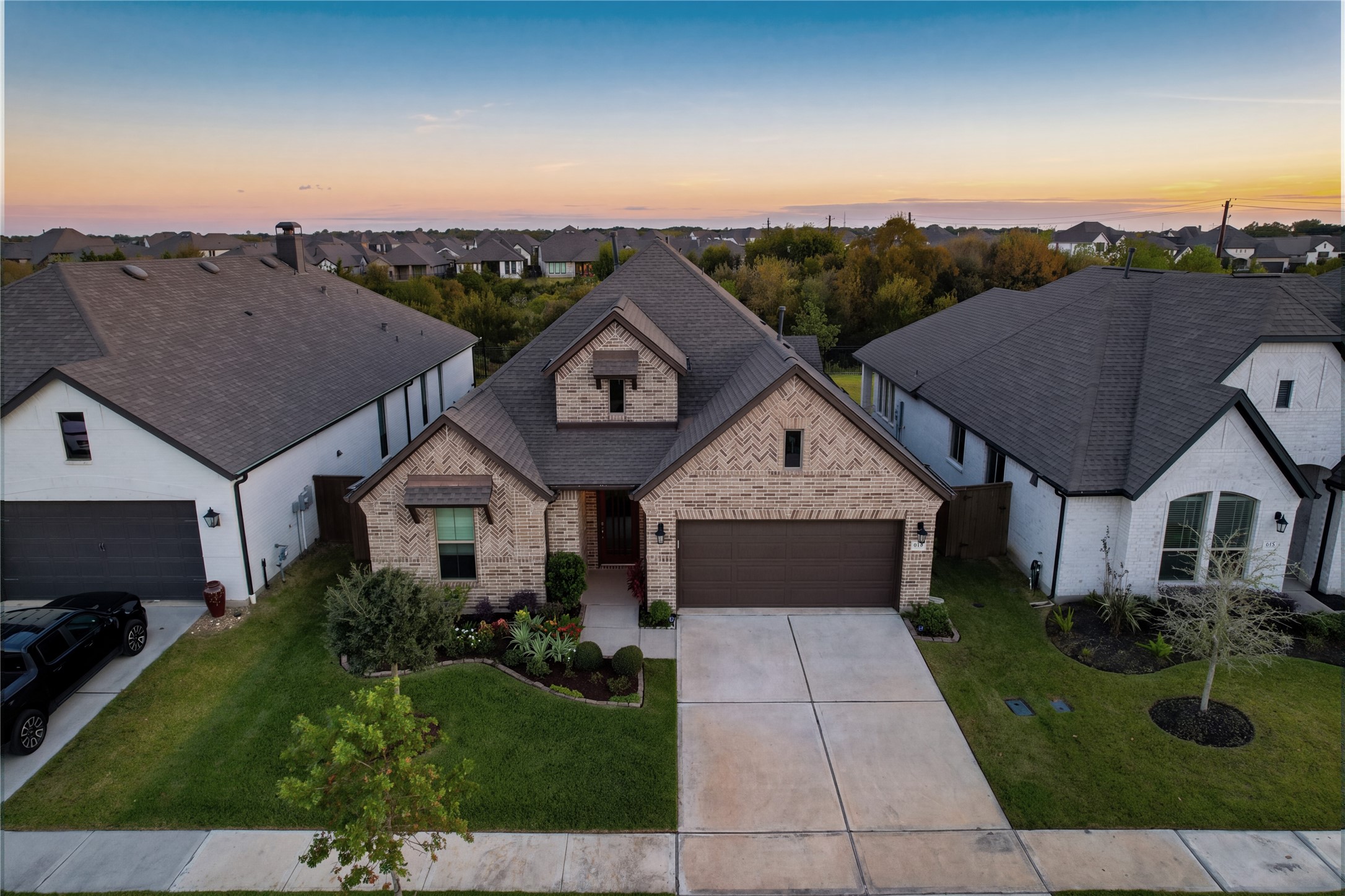 619 Livermore Street, Webster, TX 77598