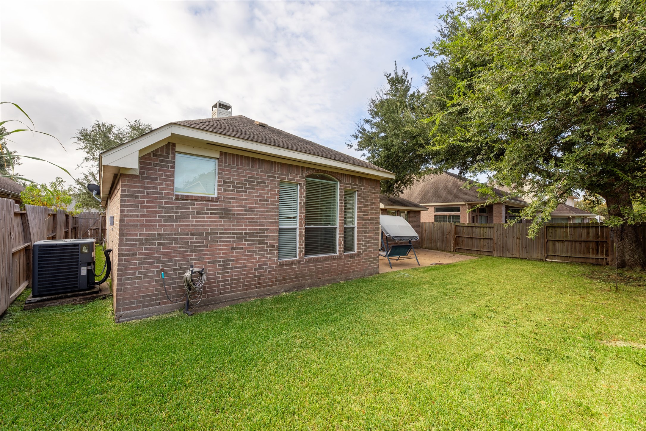 12322 Aspen Lane, Stafford, TX 77477