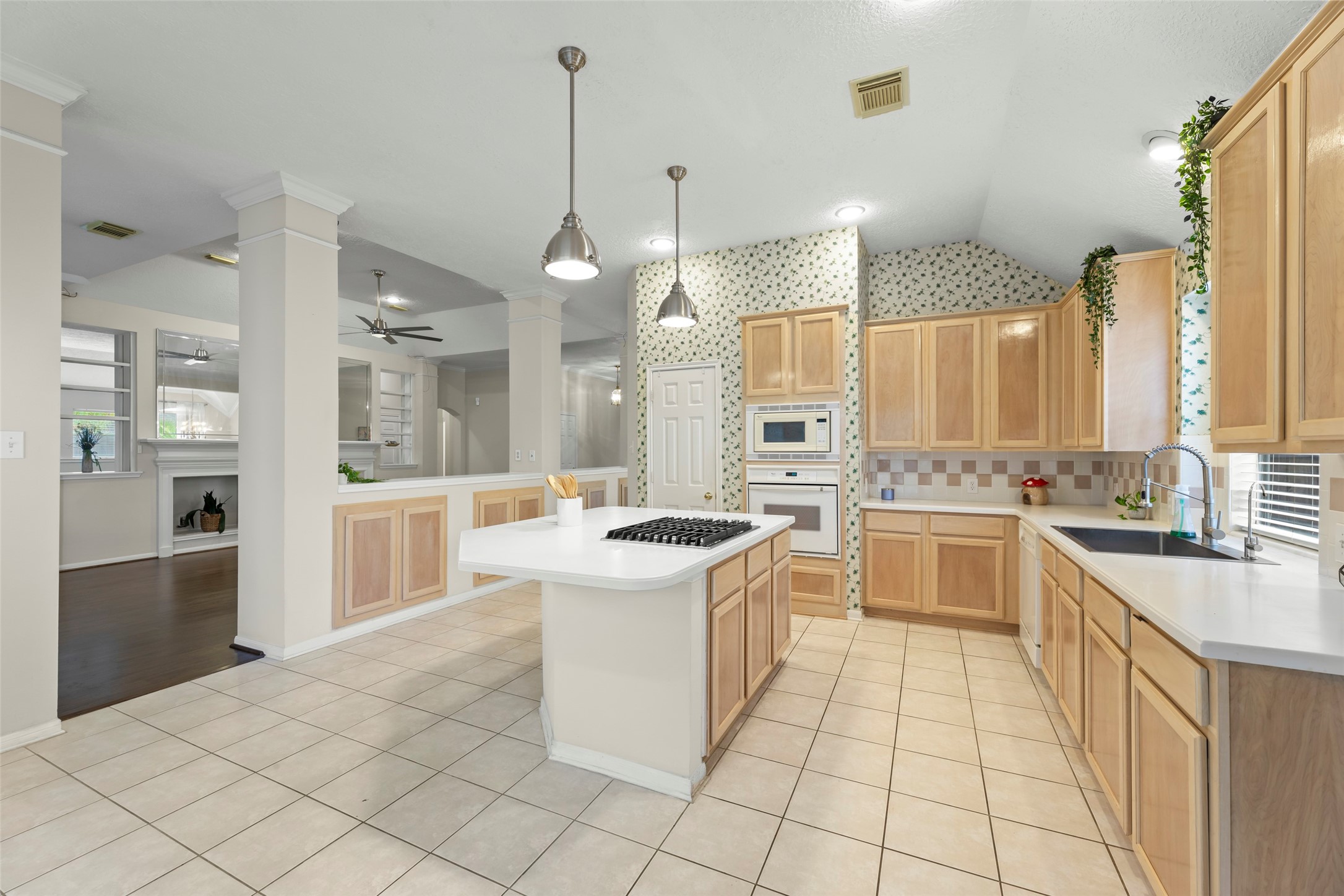 12322 Aspen Lane, Stafford, TX 77477