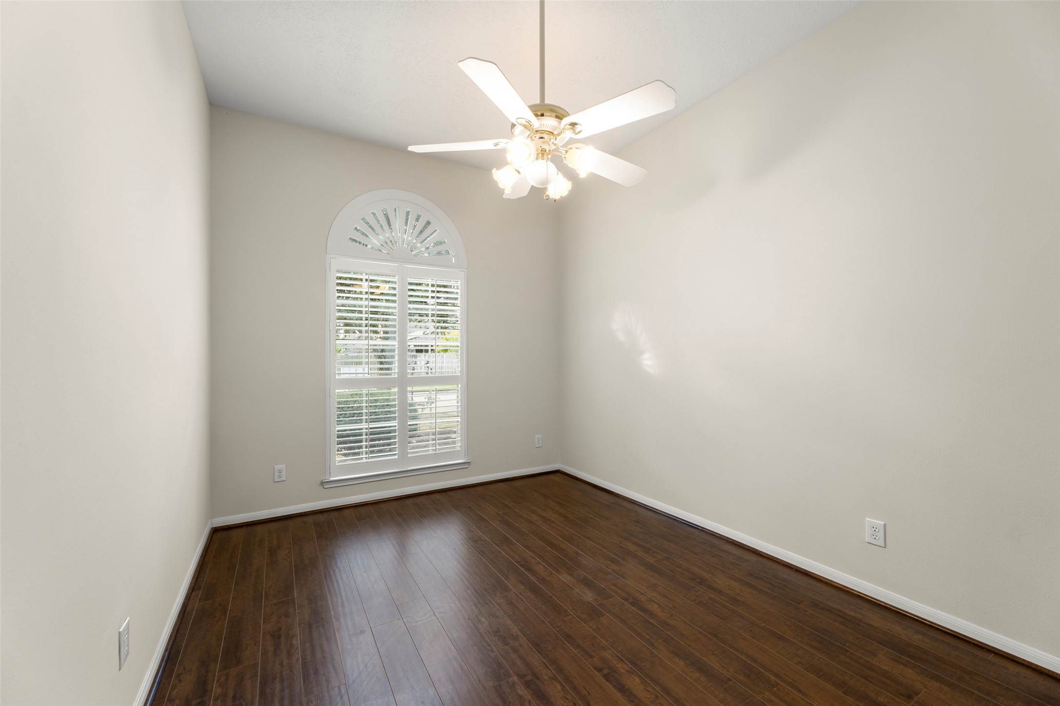 12322 Aspen Lane, Stafford, TX 77477