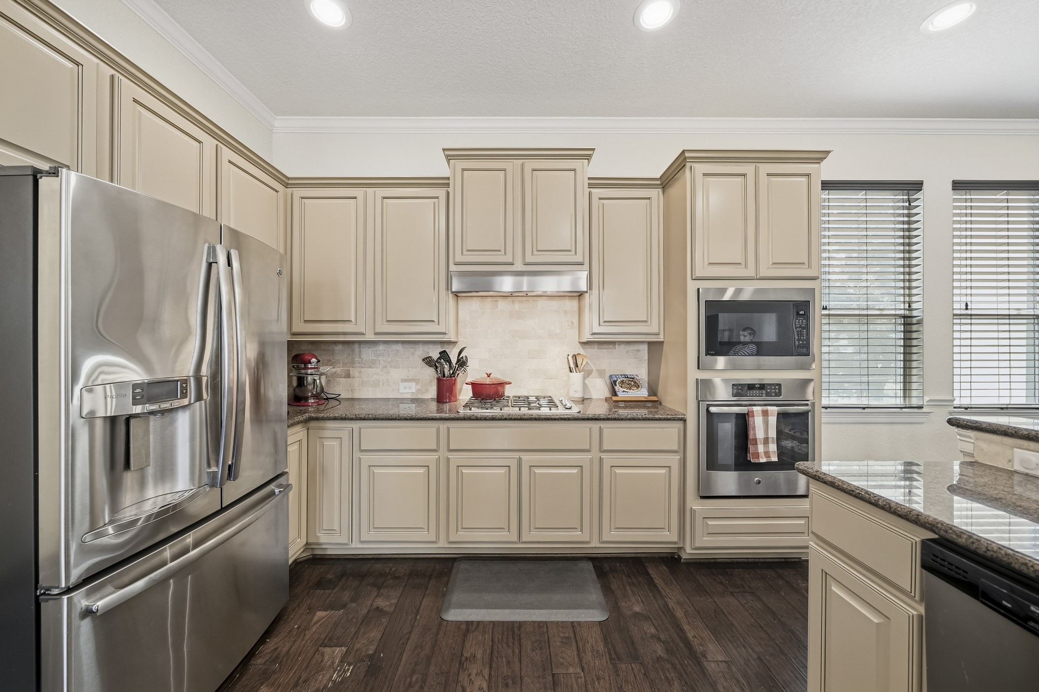 10112 Spring Shadows Park Circle, Houston, TX 77080