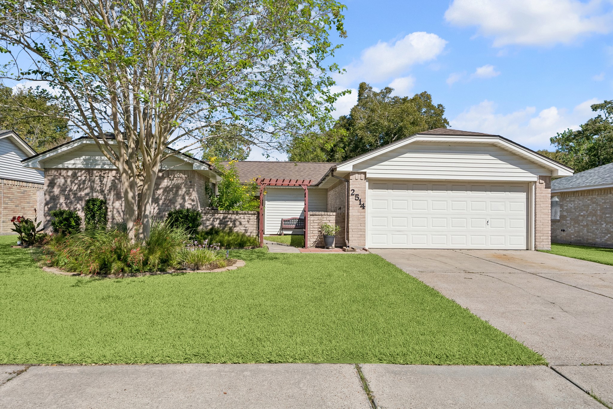2514 Ewell Drive, League City, TX 77573
