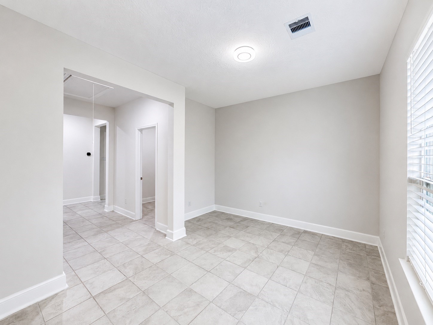1023 Valley Crest Lane, La Marque, TX 77568
