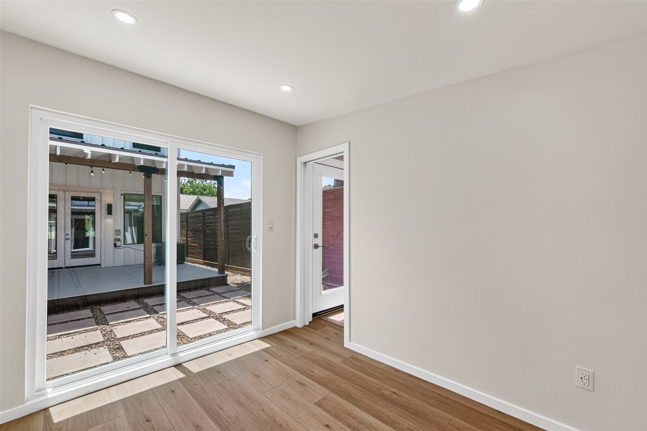 935 Bunton Street, Houston, TX 77009