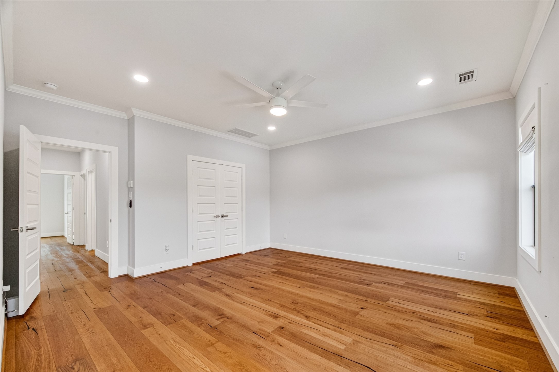 935 Bunton Street, Houston, TX 77009