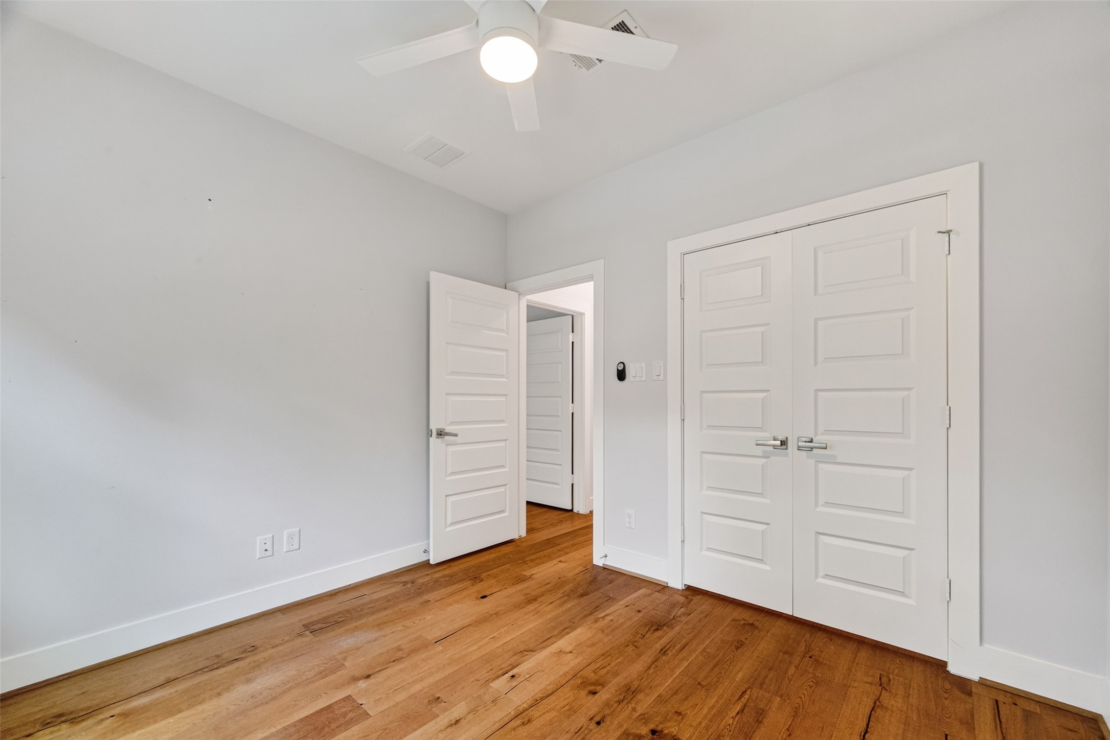 935 Bunton Street, Houston, TX 77009