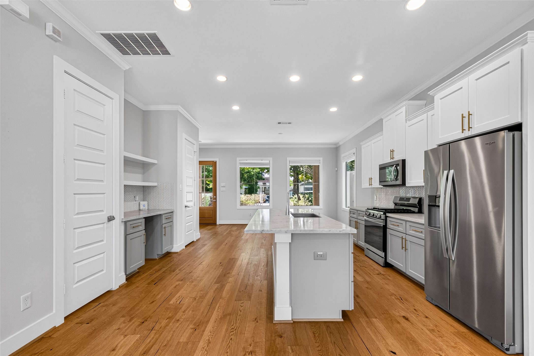 935 Bunton Street, Houston, TX 77009