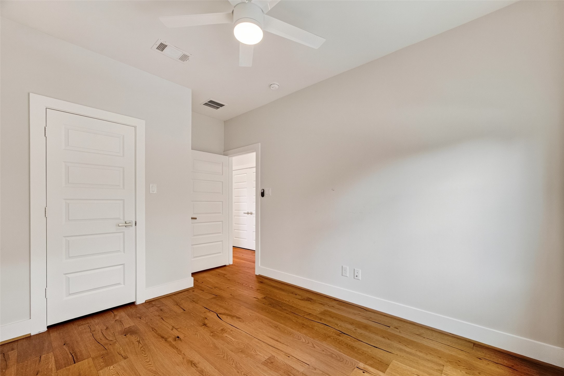 935 Bunton Street, Houston, TX 77009