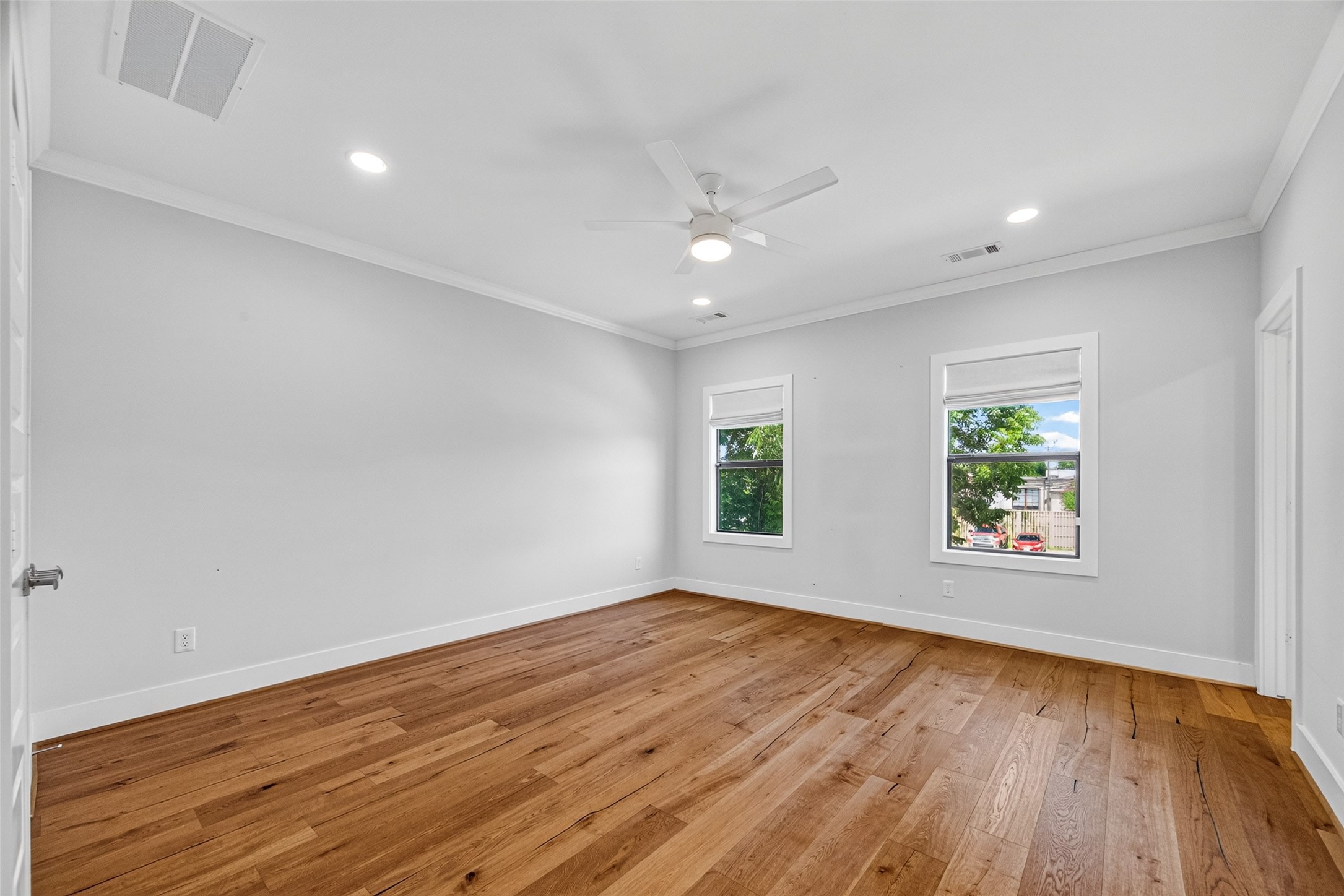 935 Bunton Street, Houston, TX 77009