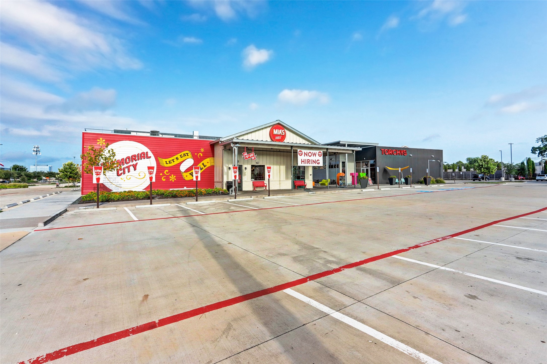 Memorial City brings shopping, dining and entertainment close to home, with casual favorites like Mias Table and Torchys Tacos among the many nearby options. Easy access to this major destination adds another layer of convenience to the Spring Branch lifestyle.