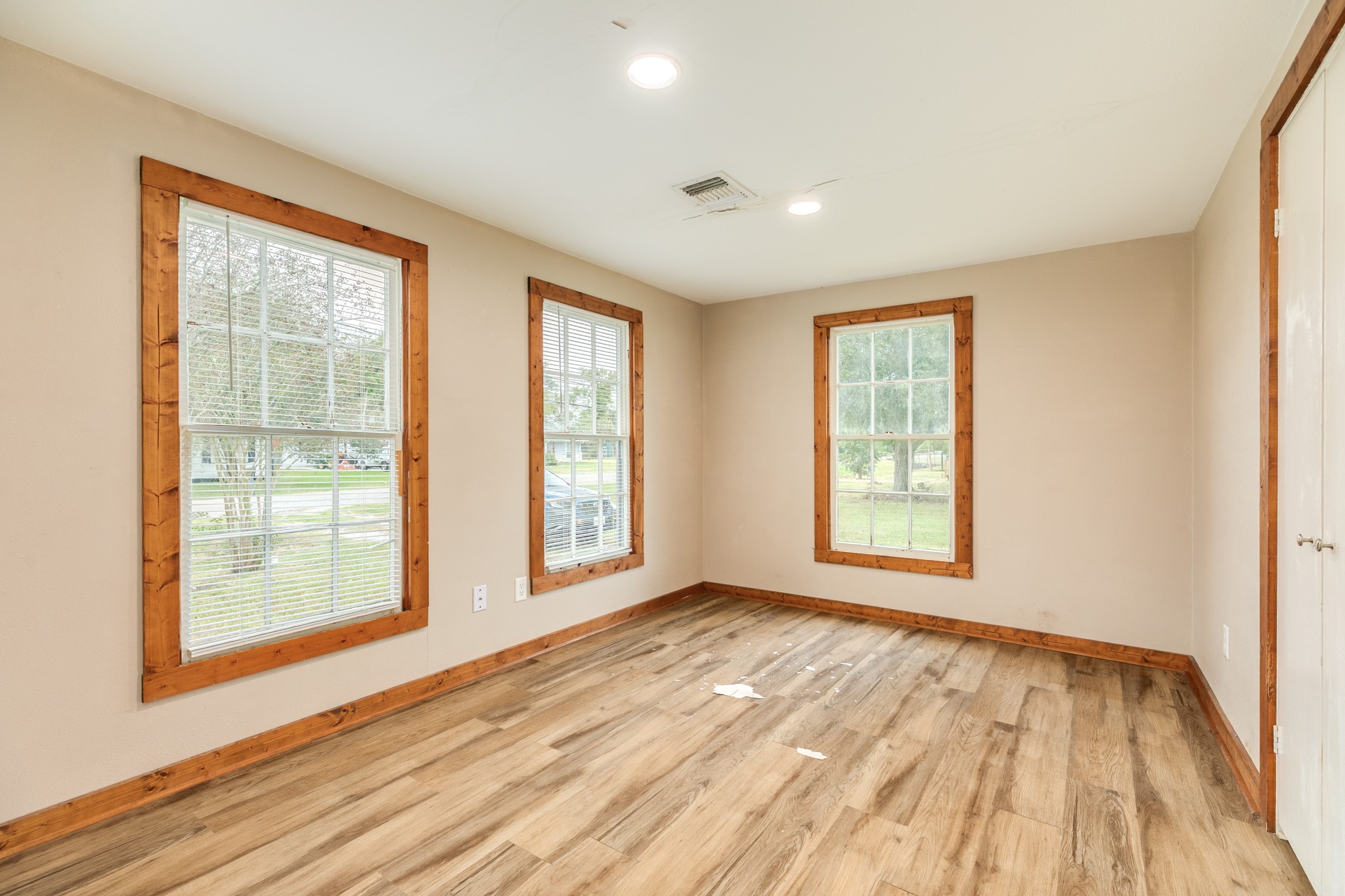 7414 Stewart Street, Hitchcock, TX 77563