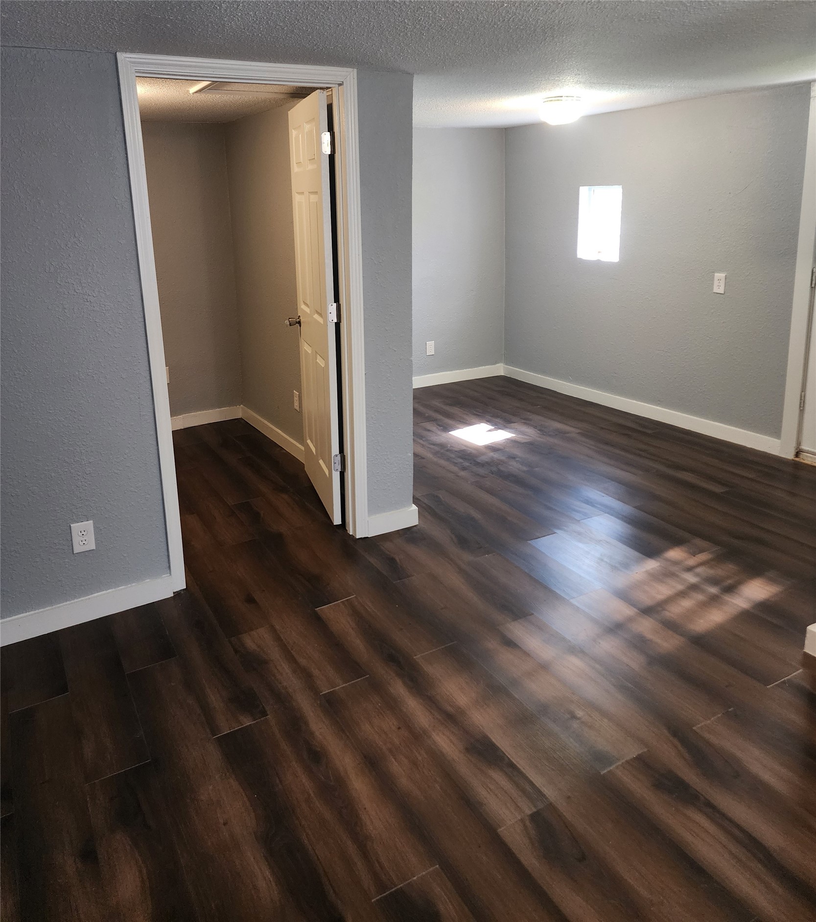 211 Avenue B, #1/2, La Marque, TX 77568 211 Avenue B, #1/2, La Marque, TX 77568