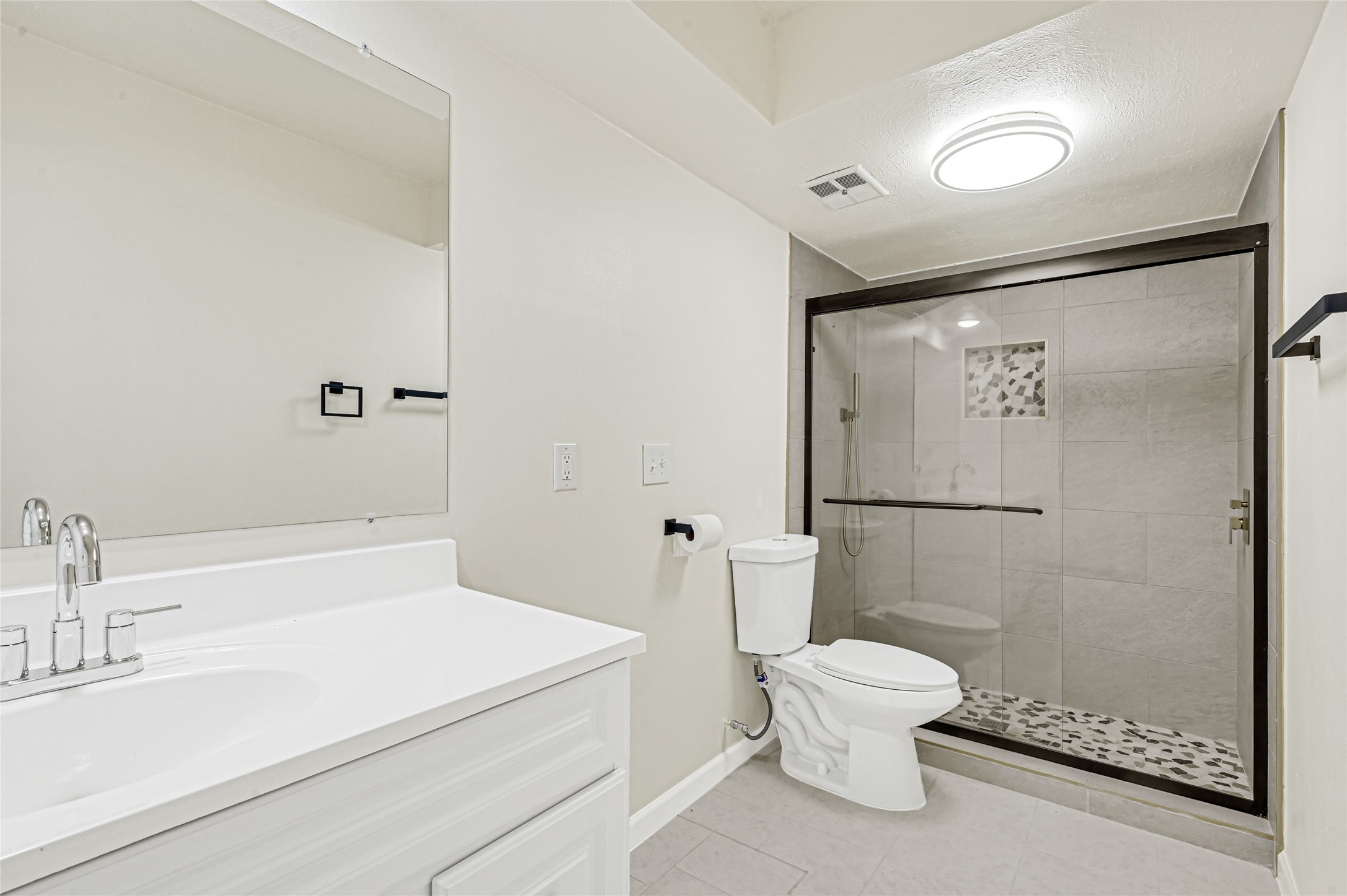 Second Floor - Full Bathroom - Walk-in Shower