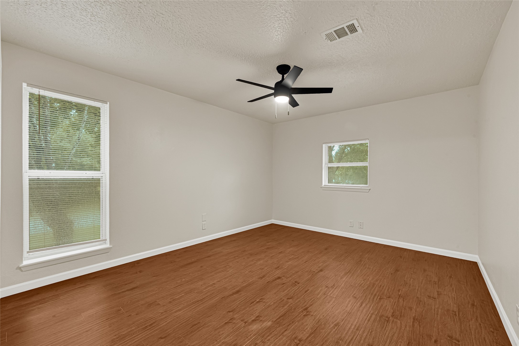 Second Floor - Bedroom #2 w/ Walk-in Closets
