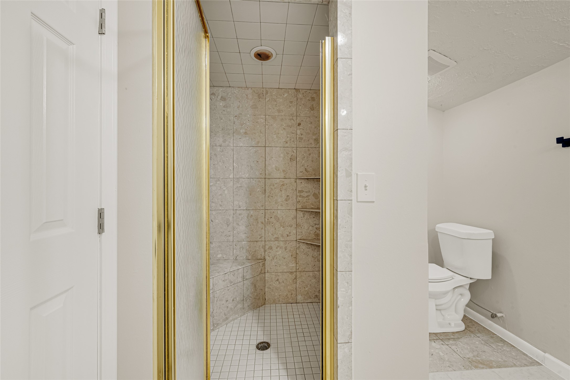 Third Floor - Full Bathroom - Walk-in Shower