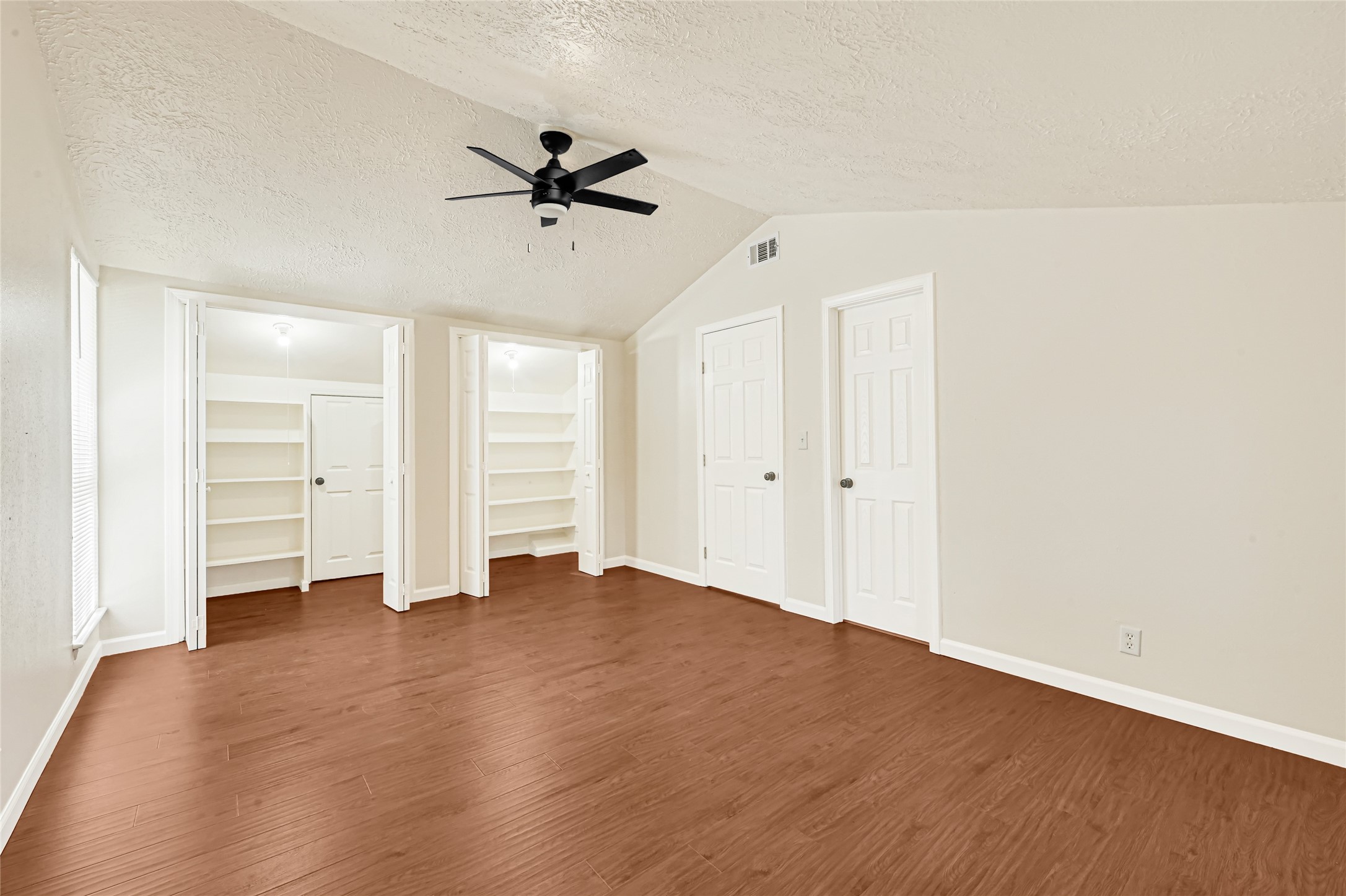 Third Floor - Master Bedroom w/ Walk-in Closets