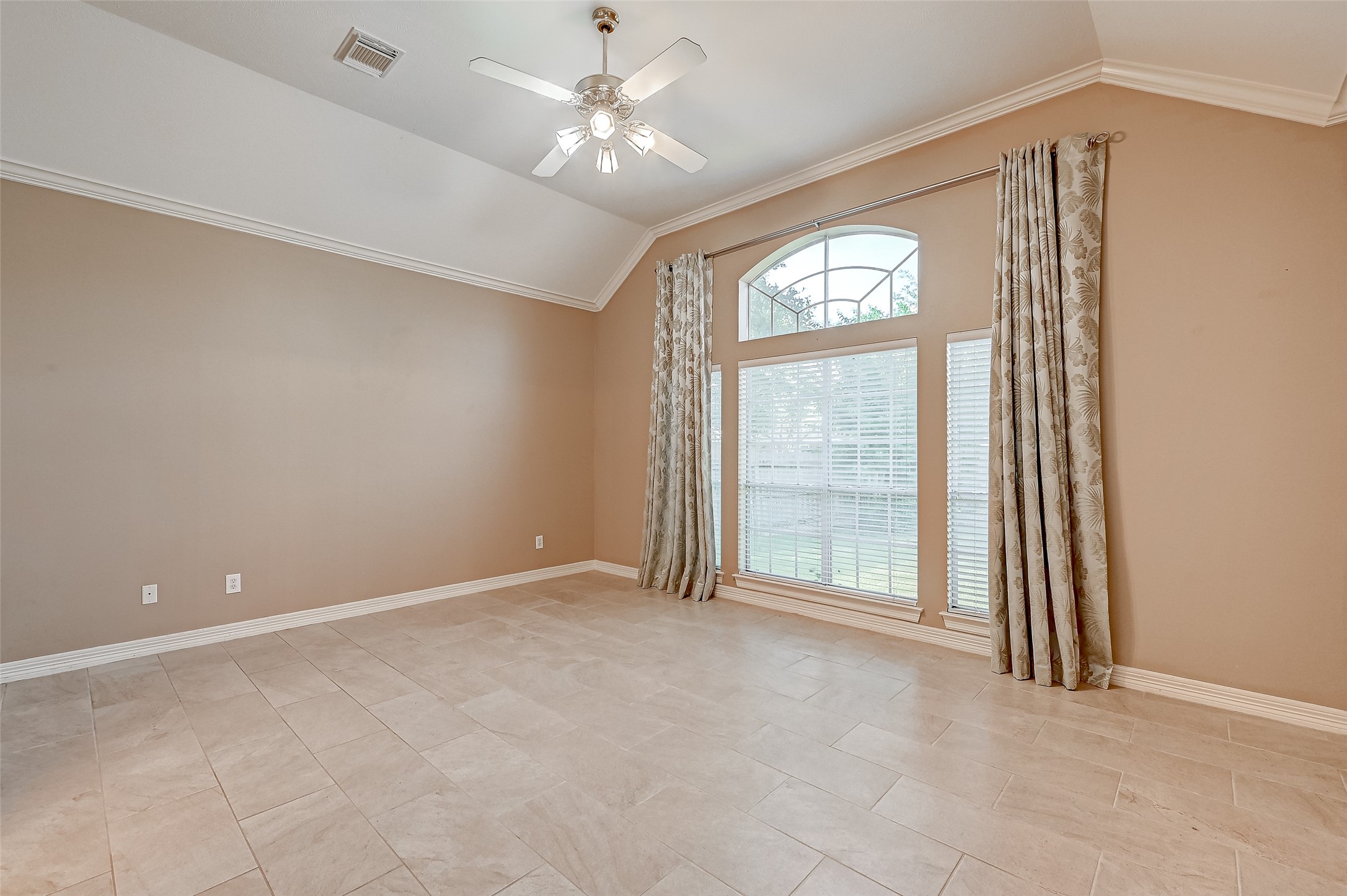 1838 Northshore Drive, Missouri City, TX 77459