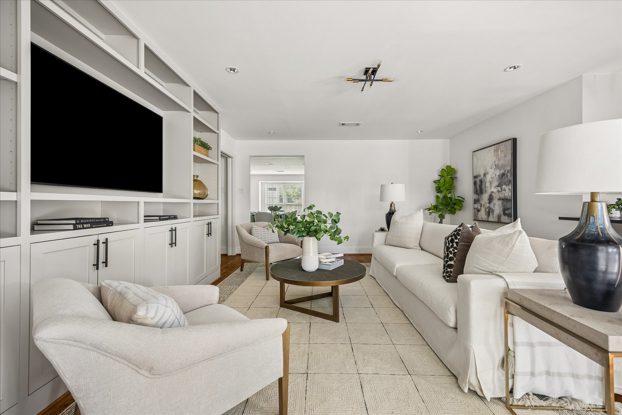 Understated architectural details and a soft, neutral palette give this inviting space a relaxed, contemporary feel. Understated architectural details and a soft, neutral palette give this inviting space a relaxed, contemporary feel.