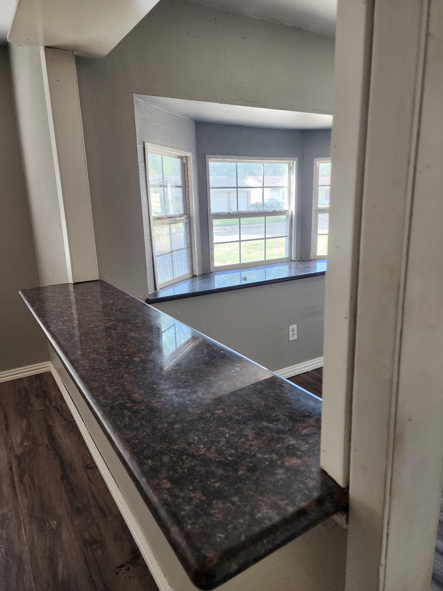 129 Mulberry Street, Lake Jackson, TX 77566 129 Mulberry Street, Lake Jackson, TX 77566