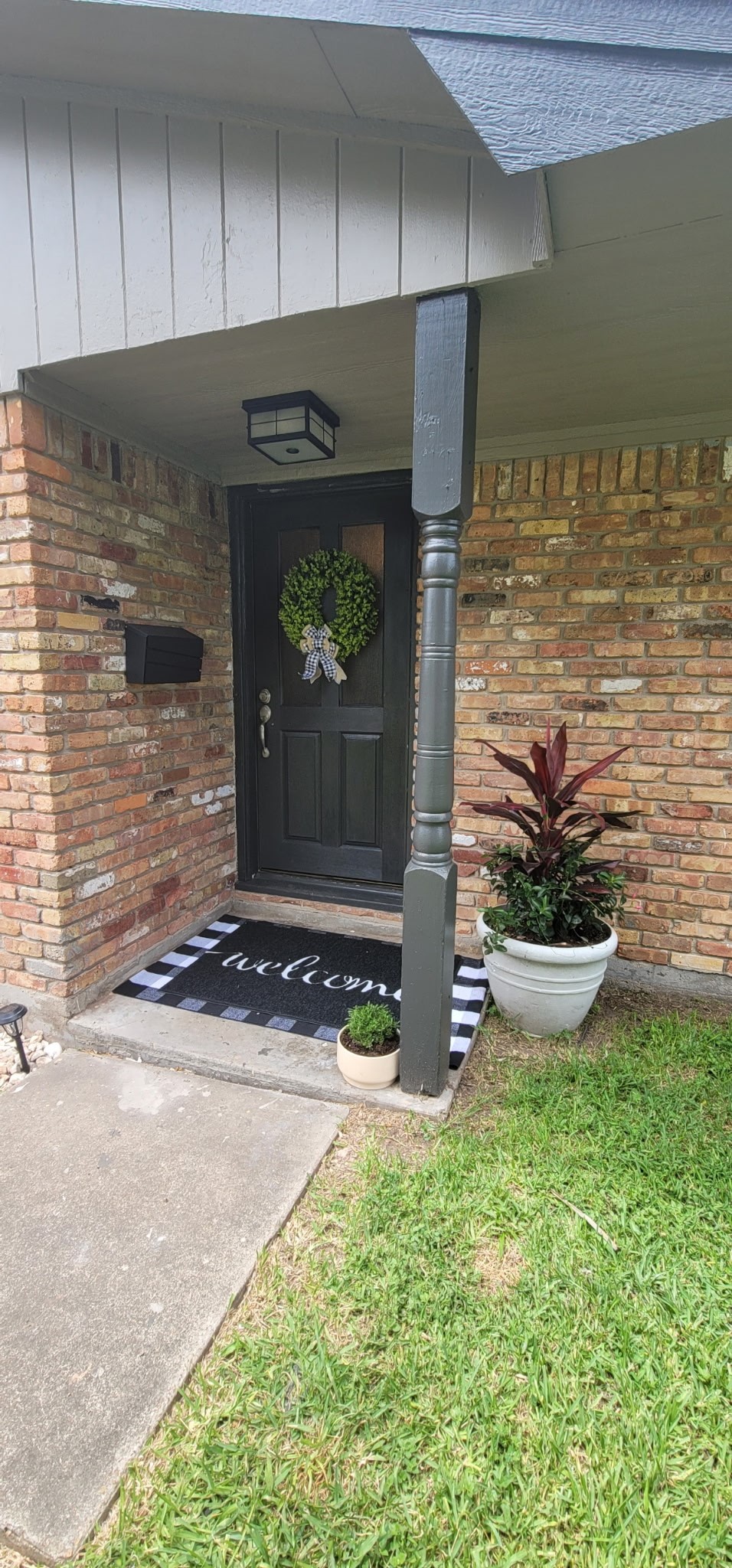 129 Mulberry Street, Lake Jackson, TX 77566