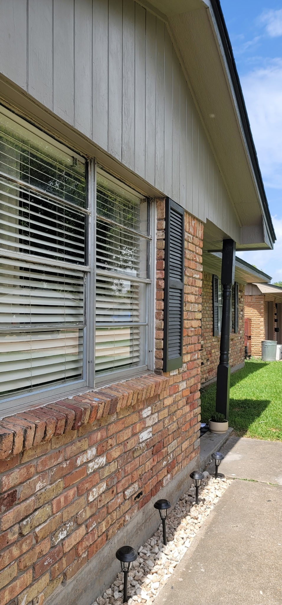 129 Mulberry Street, Lake Jackson, TX 77566