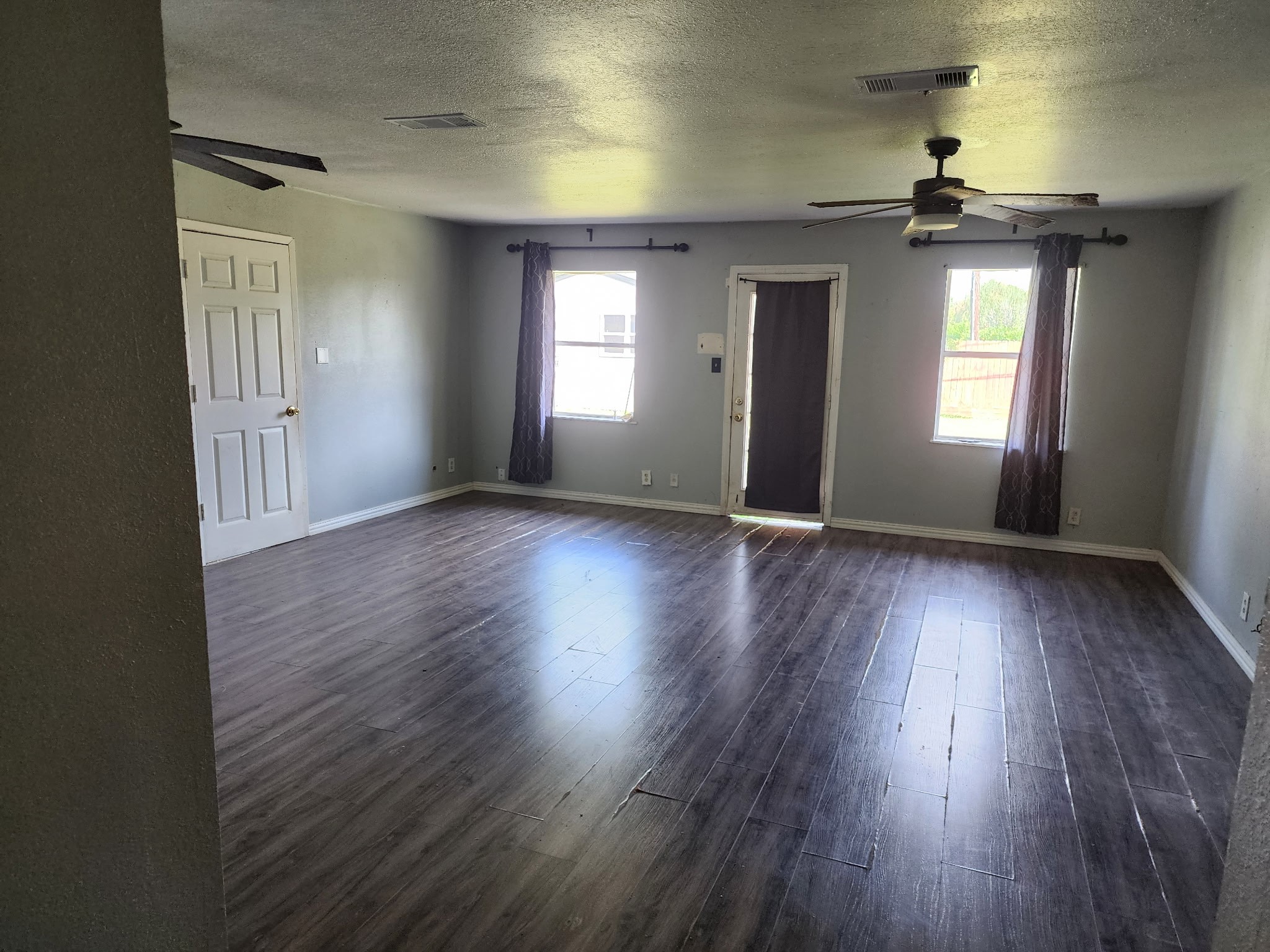 129 Mulberry Street, Lake Jackson, TX 77566 129 Mulberry Street, Lake Jackson, TX 77566