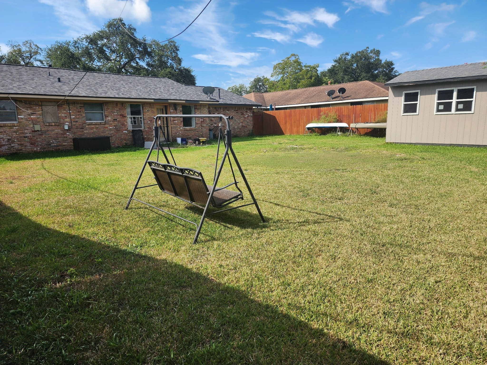 129 Mulberry Street, Lake Jackson, TX 77566