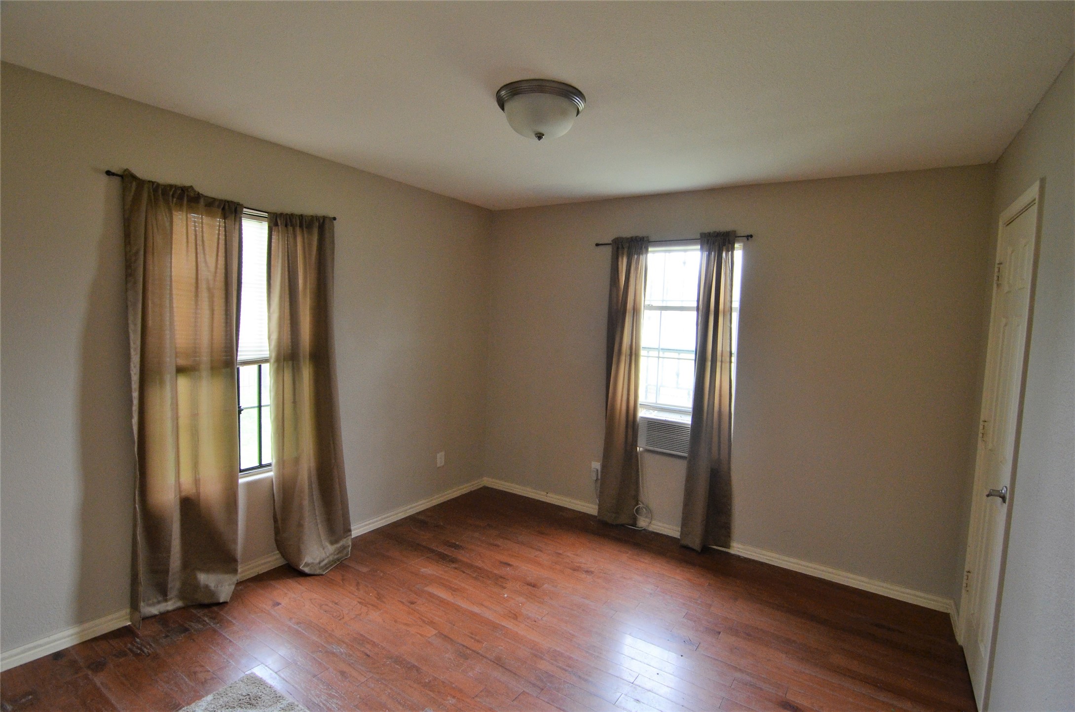 7326 Eagle Pass Street, Houston, TX 77020