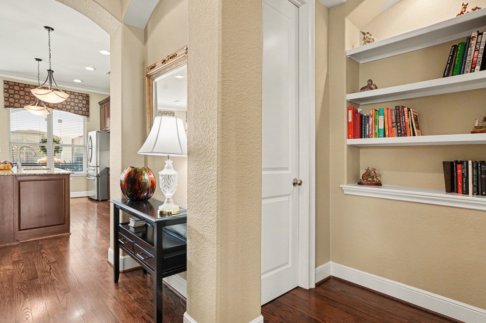 13 Laurelwood Drive, Houston, TX 77058