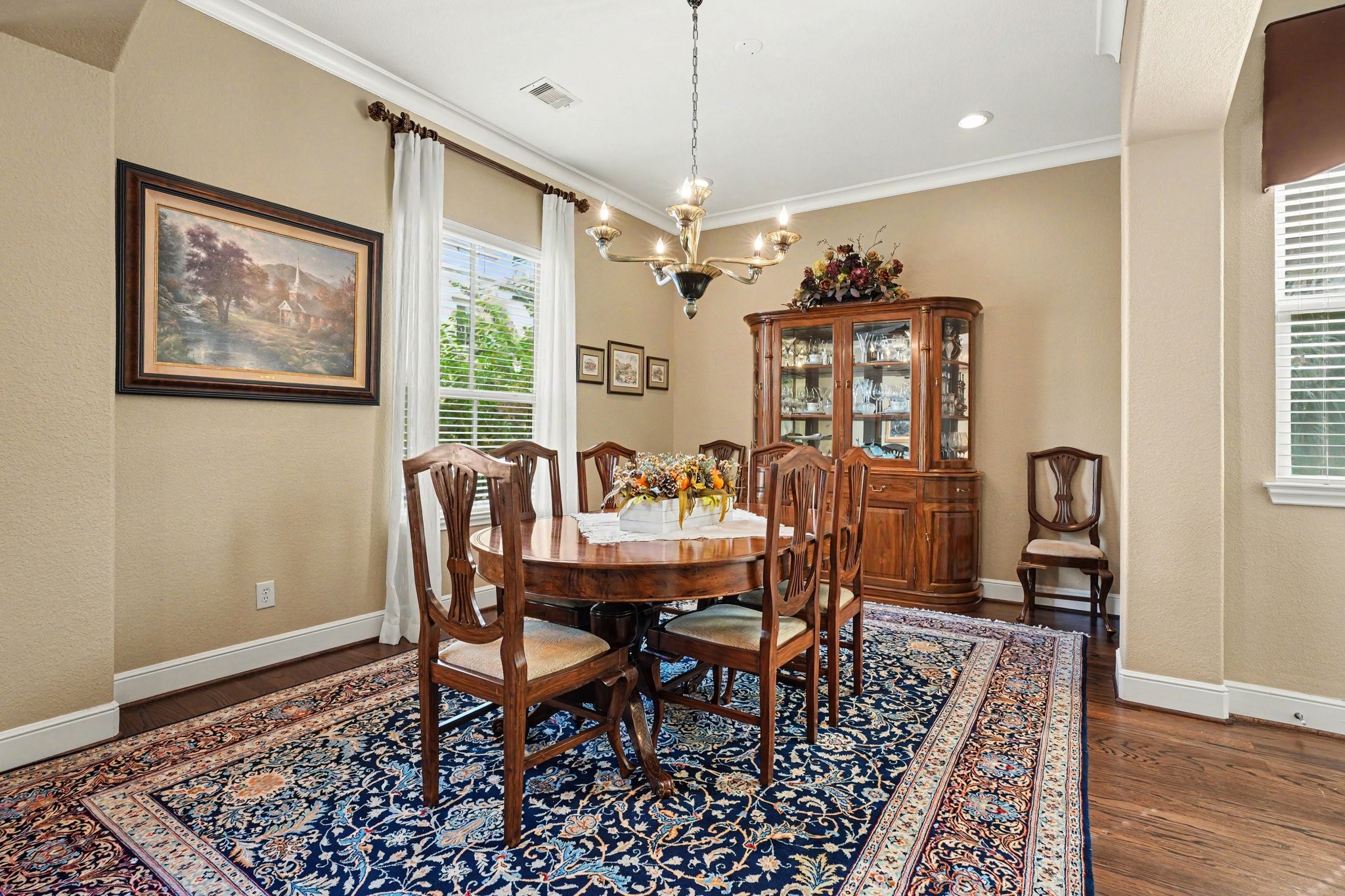 Formal dining room
