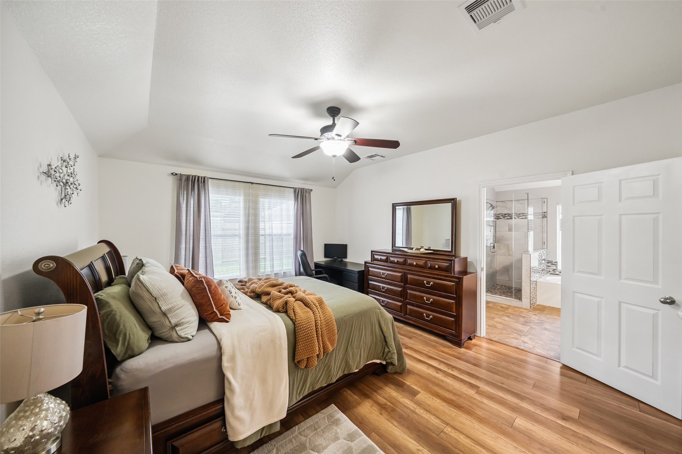 17911 Yukon Pass Drive, Humble, TX 77346