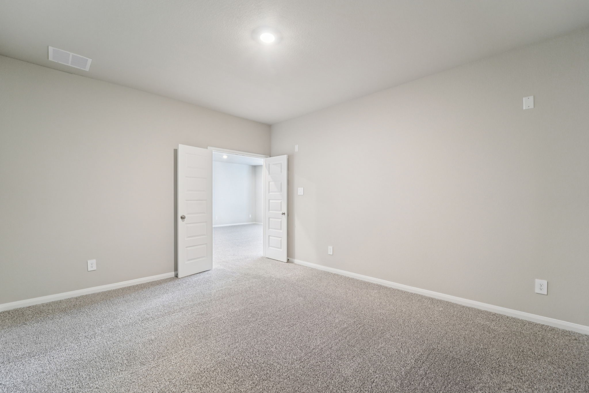 Photo is not of actual home, but is an inspirational photo of builder's model home and may depict options, furnishings, and/or decorator features that are not included.