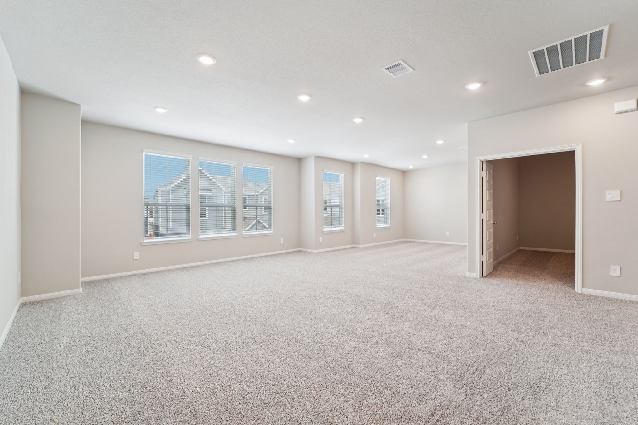 Photo is not of actual home, but is an inspirational photo of builder's model home and may depict options, furnishings, and/or decorator features that are not included.